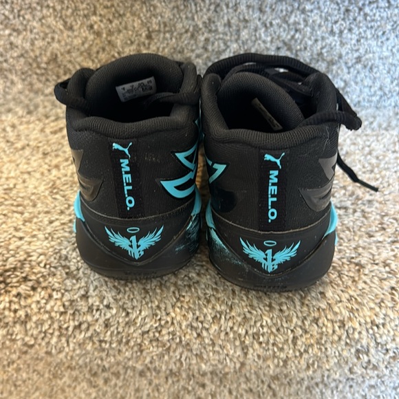 Puma LaMelo Ball MB 2.0 youth size 4 basketball shoes - Picture 4 of 5